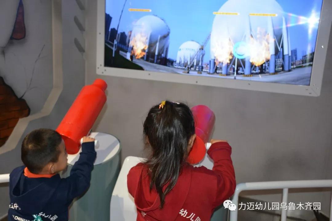 力邁幼兒園‖“走進科技館 開啟科學夢”參觀科技館活動(圖22)