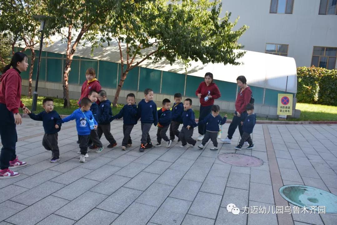 力邁幼兒園‖“走進科技館 開啟科學夢”參觀科技館活動(圖41)